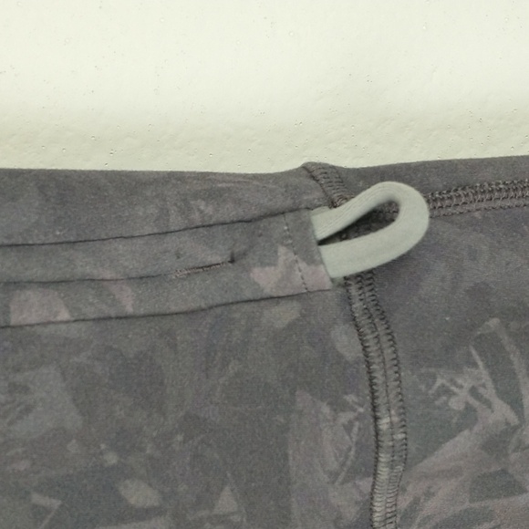 Lululemon Leggings 4 Hug your Core Super High-Rise Tight Reversible Stirrups - Picture 4 of 16